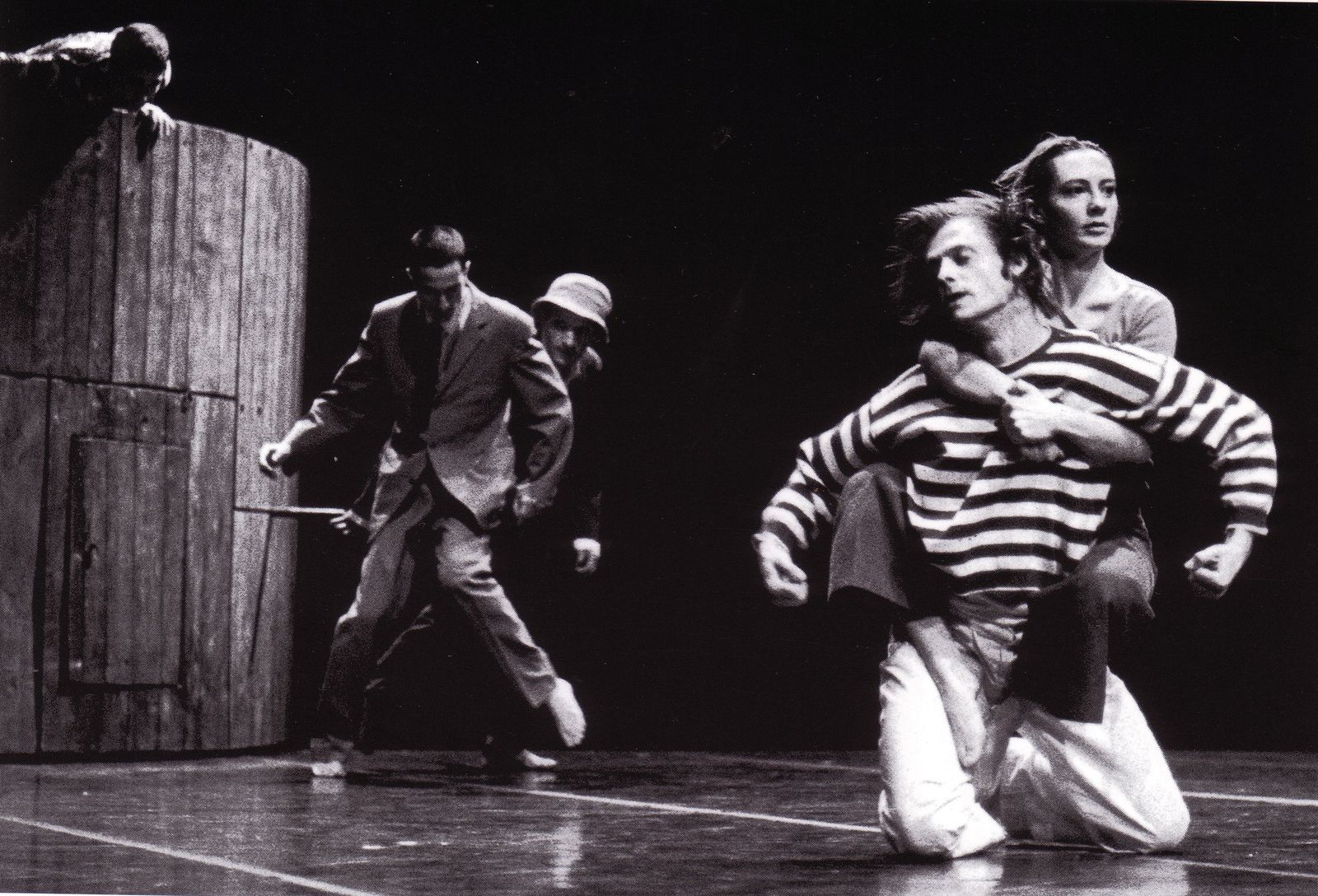 La Calle del Imaginero — Mal Pelo dance performance, stage overview