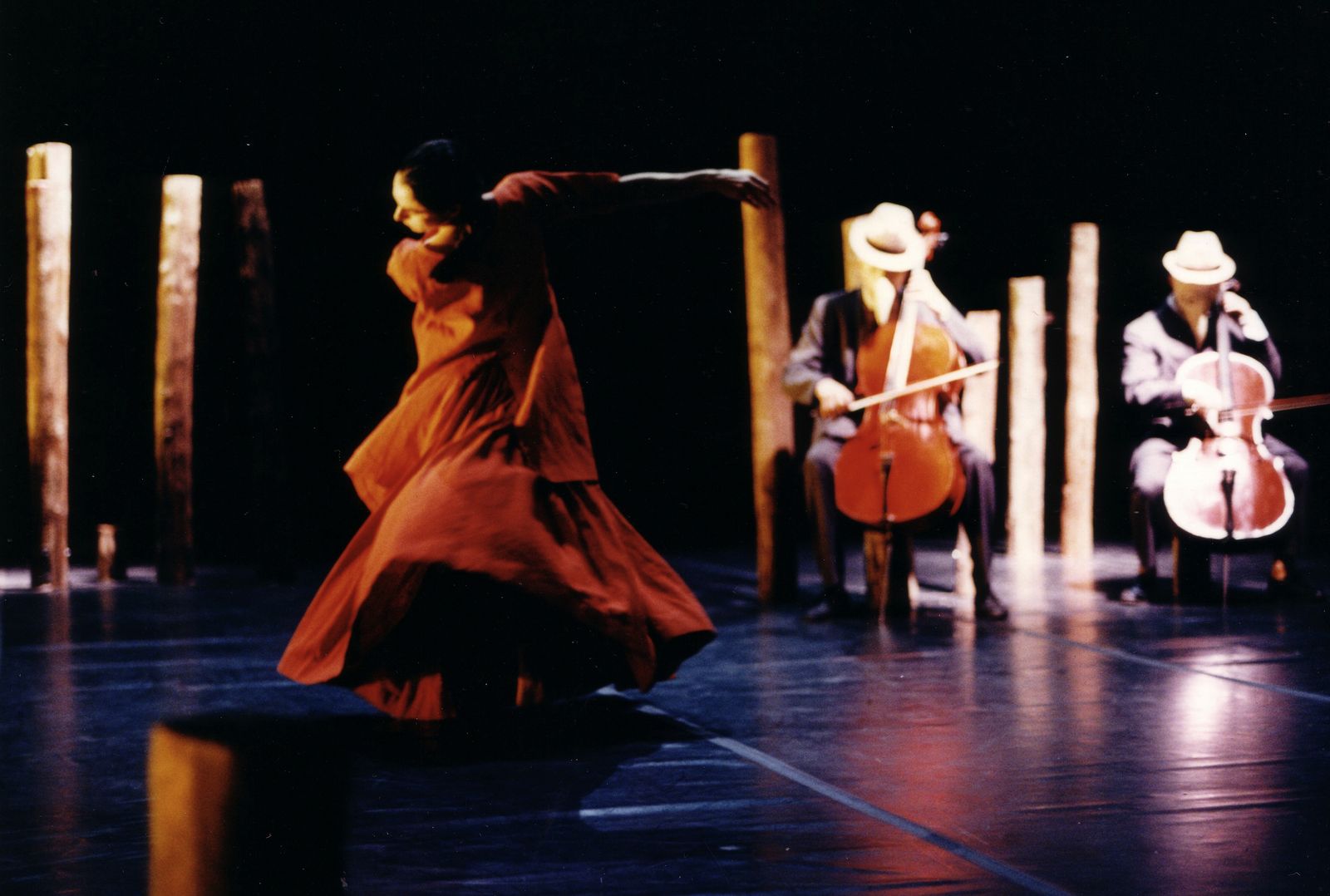 Zarco — dancers Pep Ramis and Maria Munoz under stage lighting
